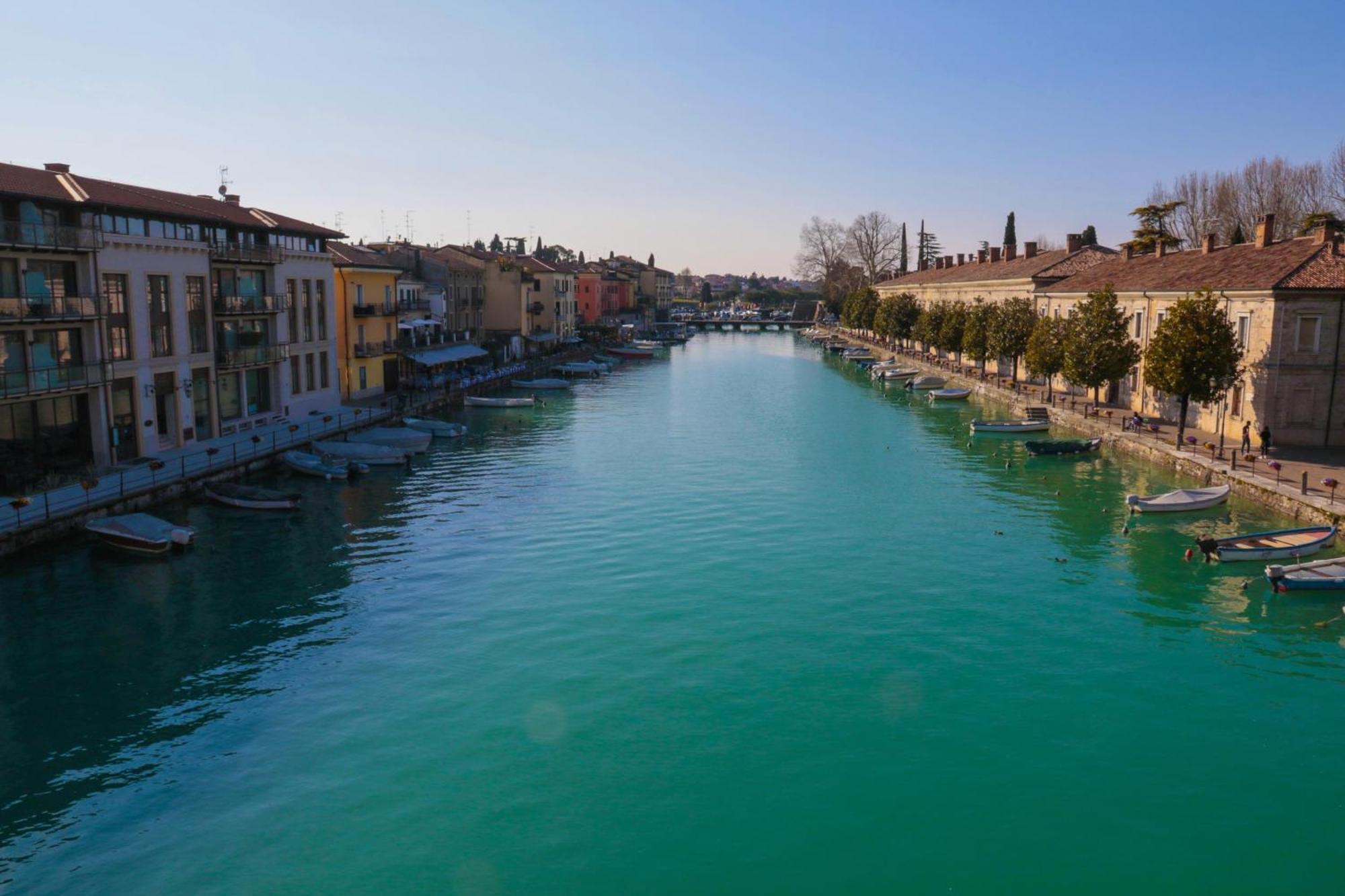 Le Finestre Sul Borgo Rooms Peschiera del Garda Exteriér fotografie